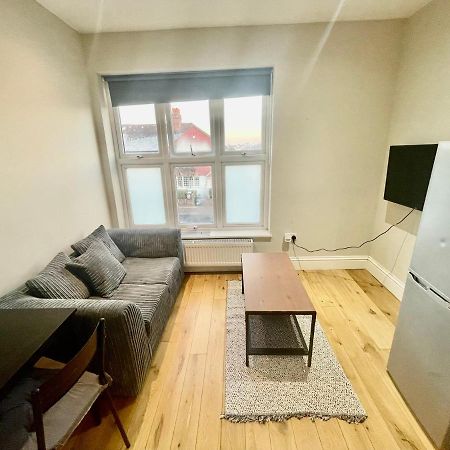 Cosy 1 Bedroom Flat! Londres Exterior foto